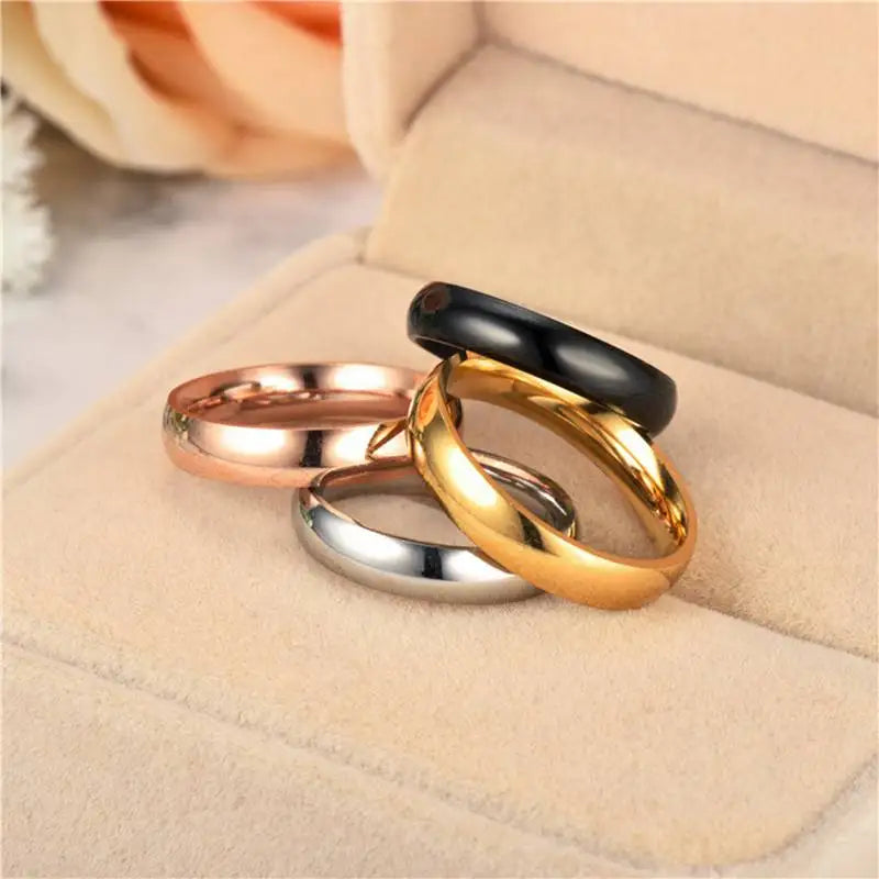 Simple Fashion Style Smooth Stainless Steel Rings Classic Gold Color Couple For Women And Men Wedding Engagement Jewelry