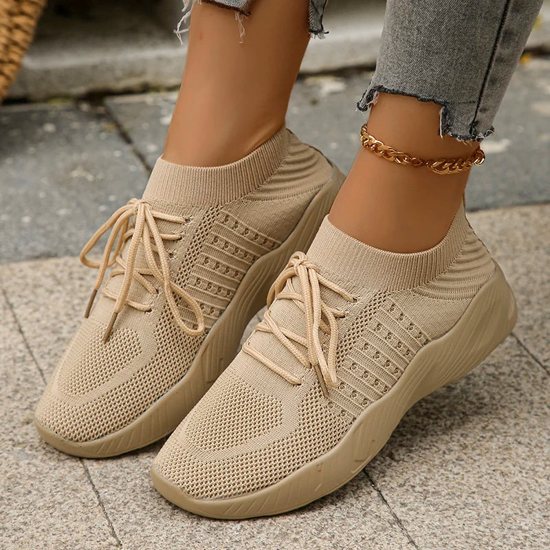 Breathable Knitted Athletic Shoes for Women 2024 Spring Low Top Casual Flat Shoes Woman Plus Size 43 Lightweight Tennis Sneakers