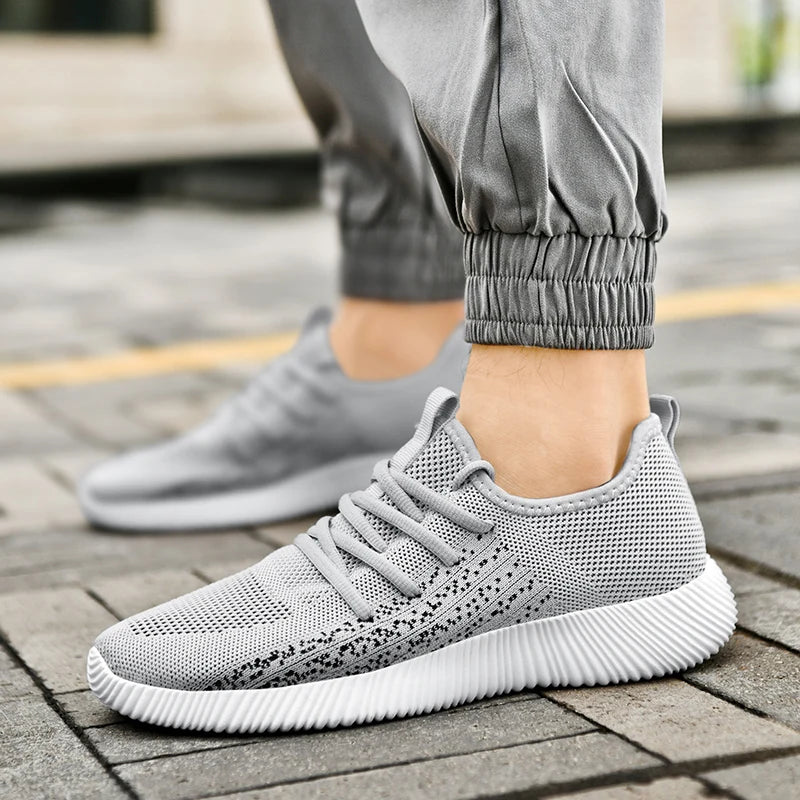 2024 Spring and Autumn mesh surface breathable running casual sneakers for men Flat lace-up light walking shoes for men