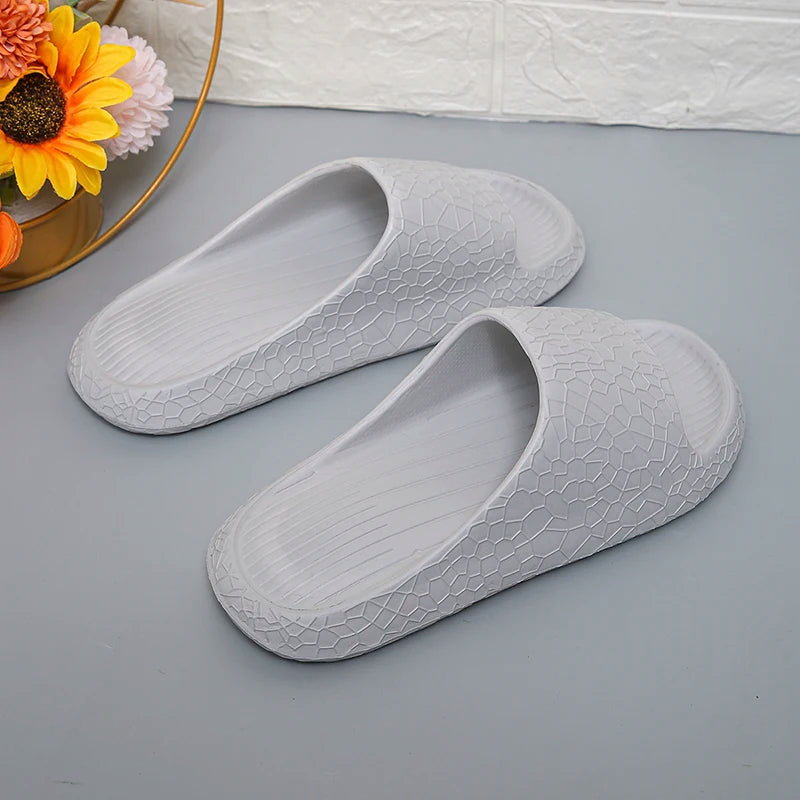 Women's Eva Soft Sole Home Slippers Non-Slip Bathroom Indoor Slides Woman 2024 Summer Comfort Light Cloud Sandals Flip-Flops