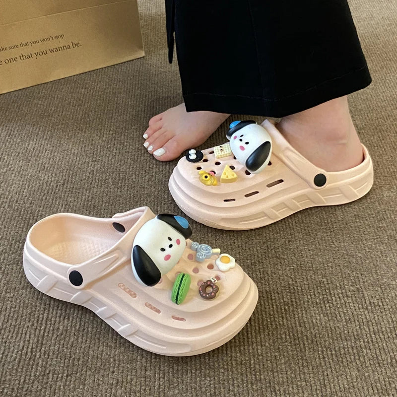 Cute cartoon women's slippers, thick soled outdoor sandals, summer beach anti slip wrapped sandals