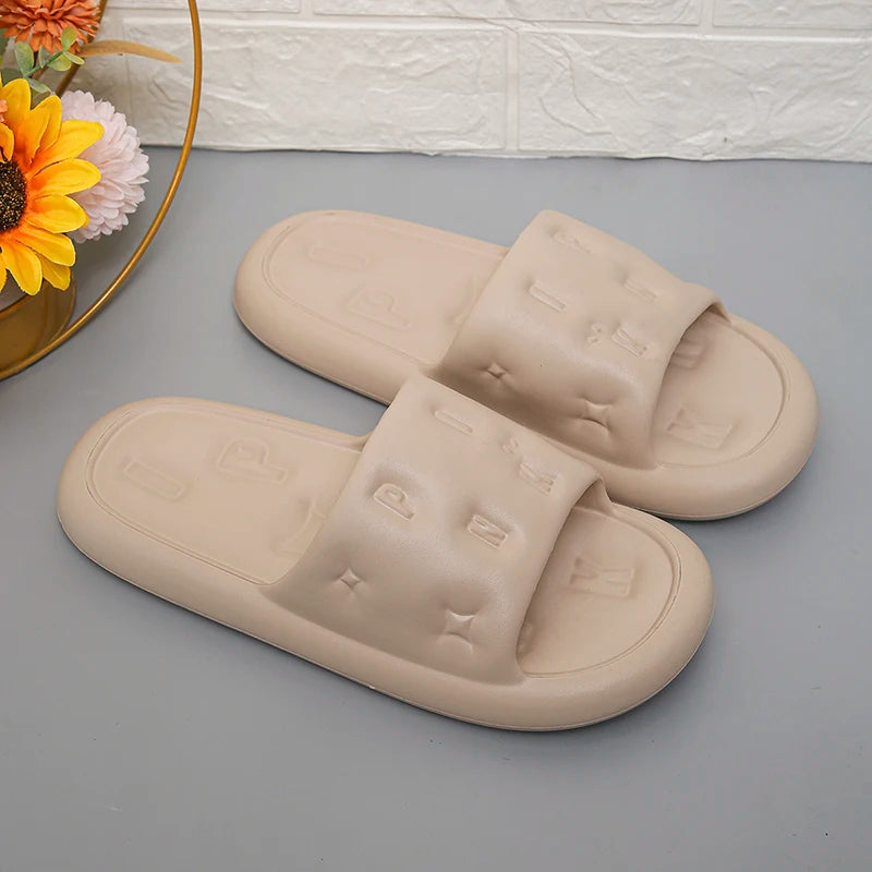 2024 Summer Soft Sole Cloud Slippers Women 2024 Summer Lightweight Platform Sandals Woman Non Slip Flat Indoor Slide House Shoes