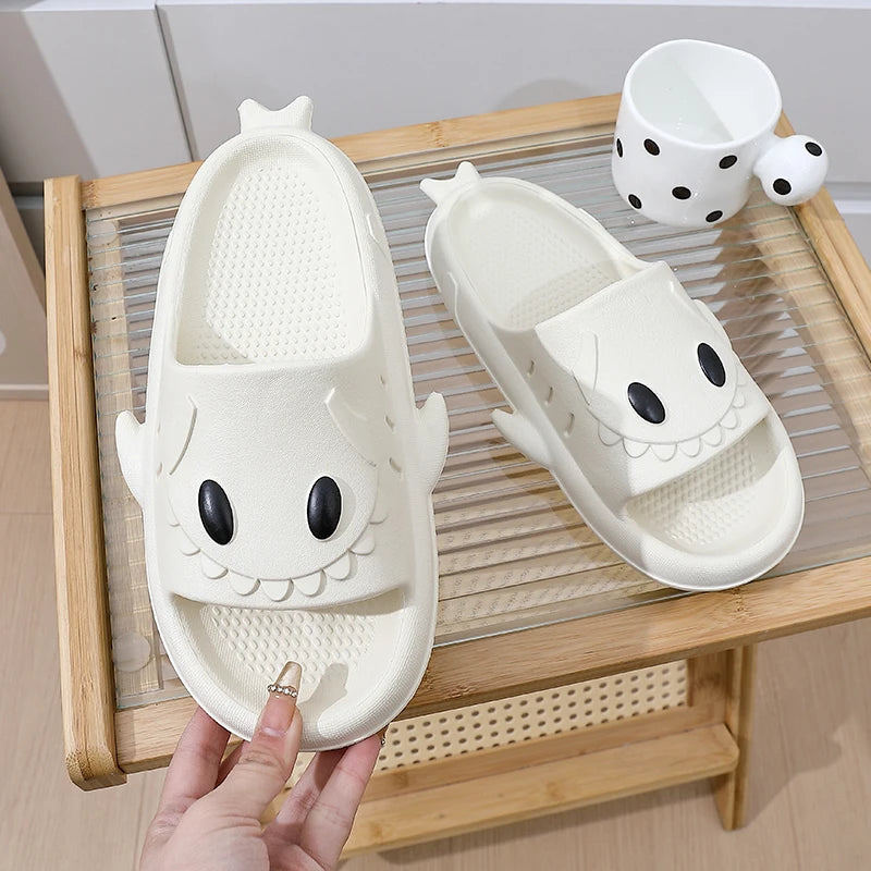 Funny Cartoon Shark Slippers Women Non Slip Eva Home Bathroom Slides Woman 2024 Summer Soft Sole Flat Beach Sandals Flip-Flops