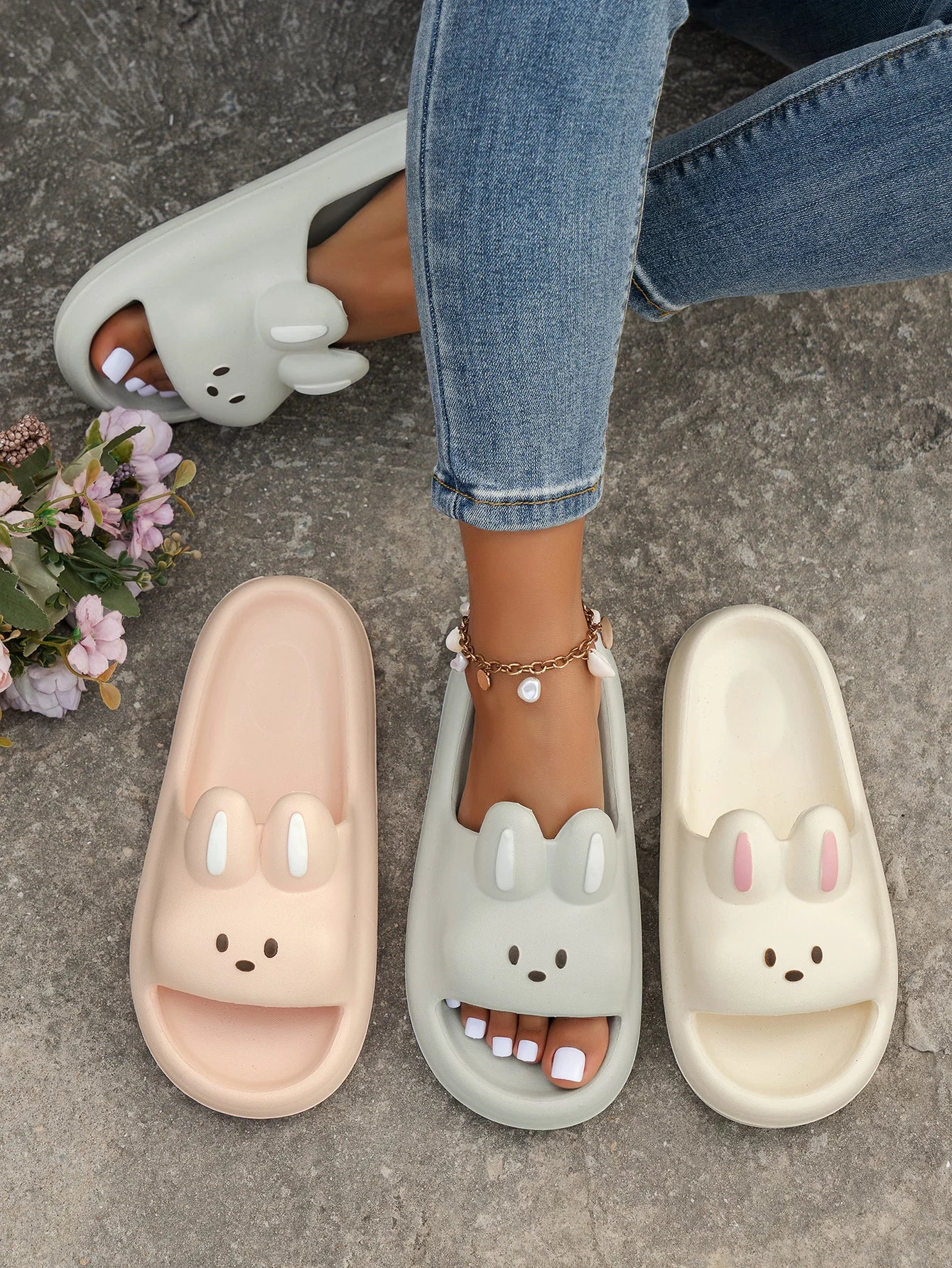 New Women's Cute Slippers Fashionable and Versatile Home Slippers Bathroom Sandals