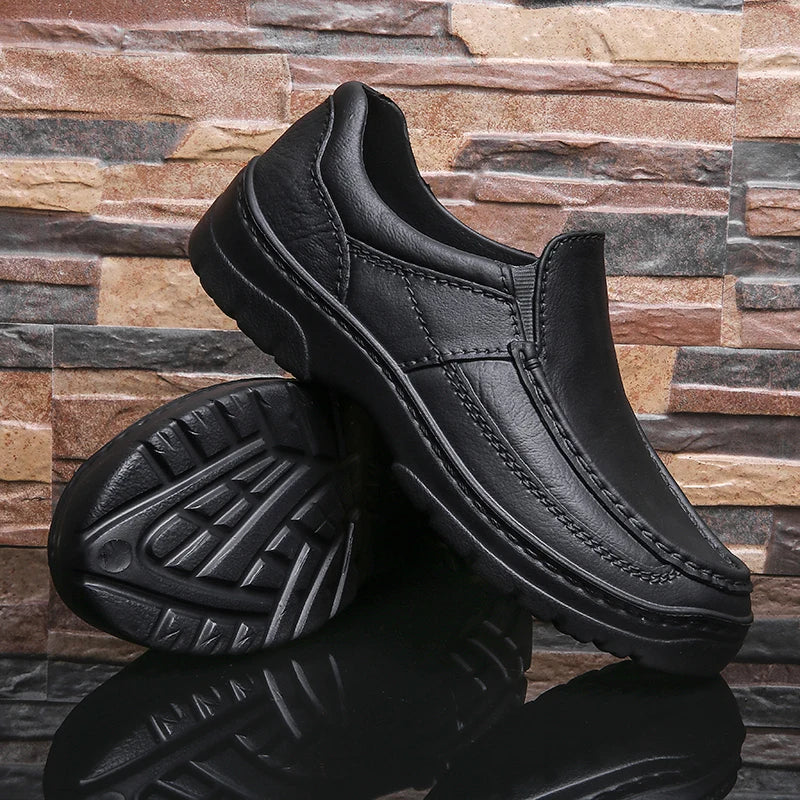 New spring and autumn men's light leisure work chef shoes waterproof, non-slip, oil-resistant and wear-resistant men's shoes