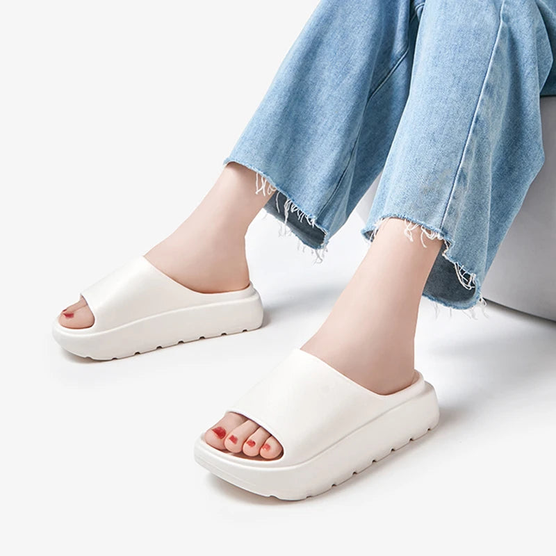 Thick Bottom Platform Cloud Slippers Women Eva Indoor Home Slides Woman 2024 Summer Lightweight Non Slip Beach Sandals Flip Flop