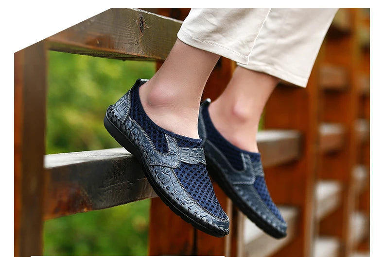 Men's mesh flying woven casual sports shoe cover feet breathable comfortable flat shoes light walking men's shoes new