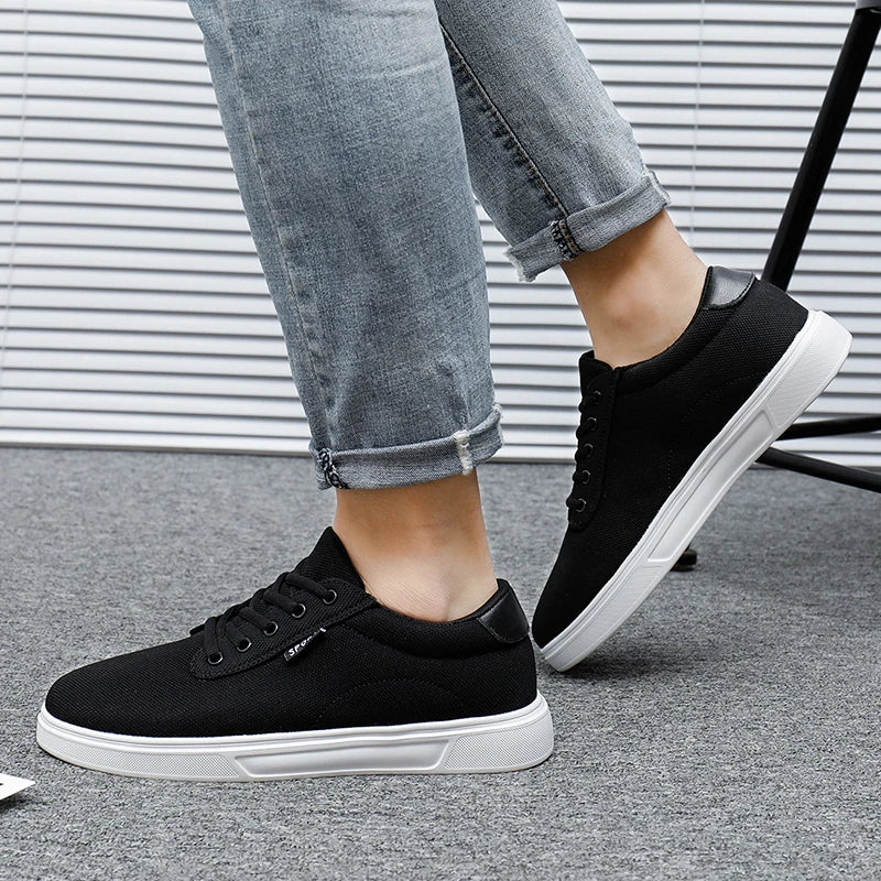 Men's casual sneakers Fashion Outdoor shoes Flats Lace-up Comfortable walking Men's shoes