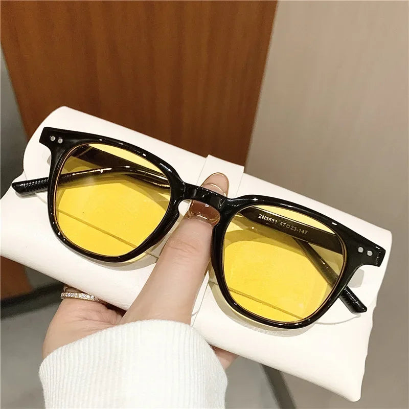 Women's Sunglasses Square Frame Glasses Women Fashion Lenses Oversized Shades replicas of luxury Sun Glasses UV400 Eyewear