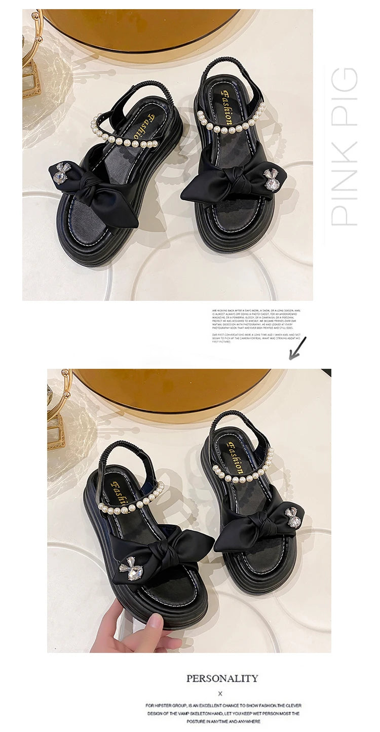 Hot selling sandals for women in summer 2024, new thick soled fairy style pearl beach shoes, soft soled fashion Roman shoes