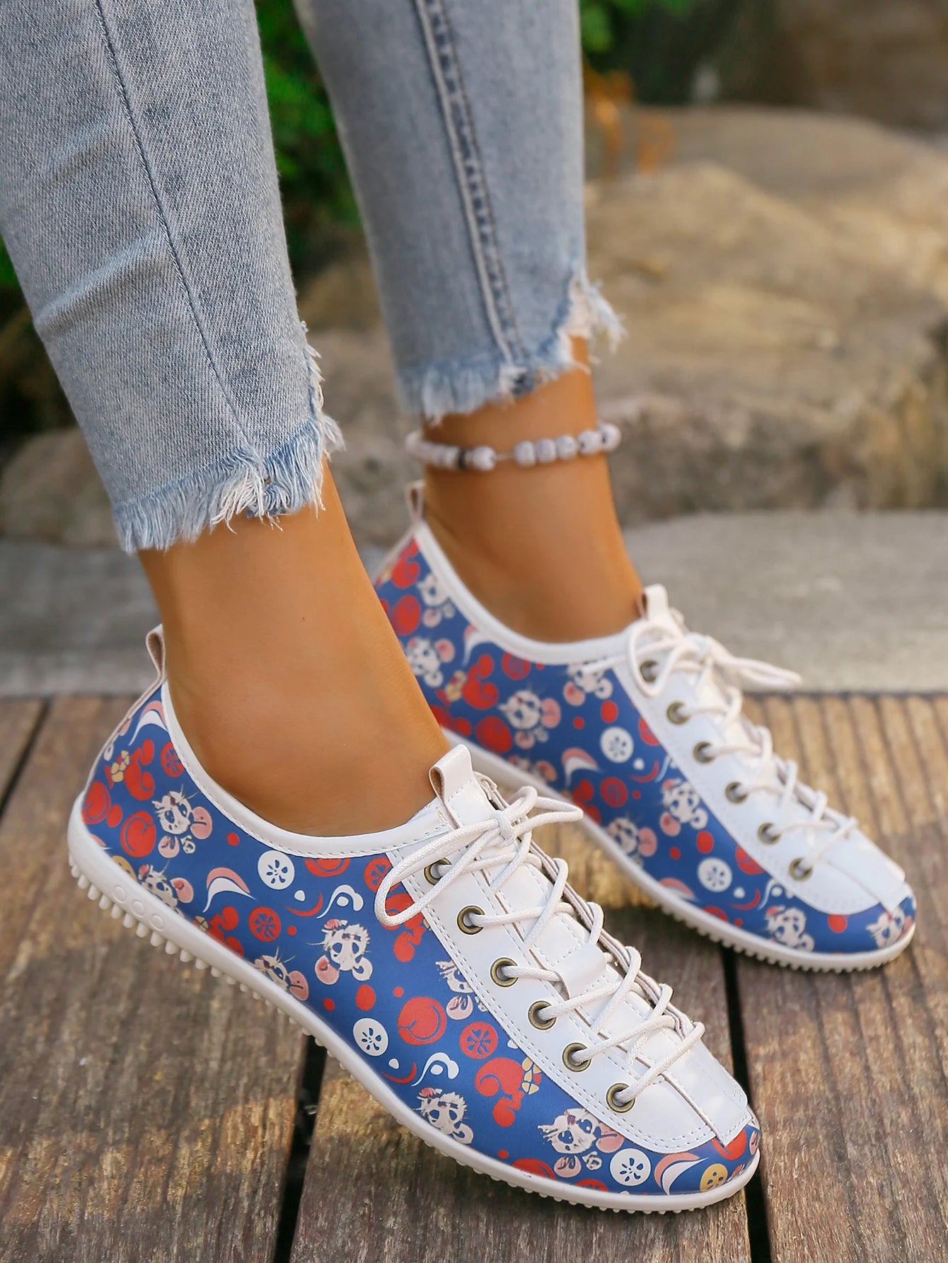 Women's new casual single shoes cute graffiti comfortable lace up board shoes