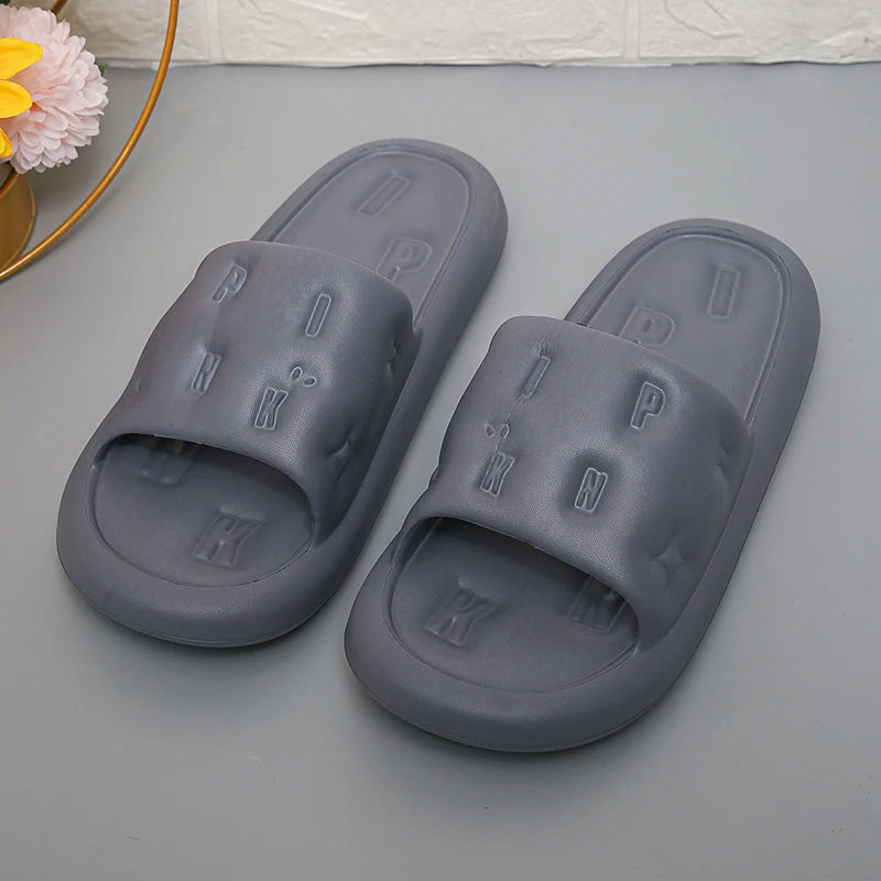 2024 Summer Soft Sole Cloud Slippers Women 2024 Summer Lightweight Platform Sandals Woman Non Slip Flat Indoor Slide House Shoes