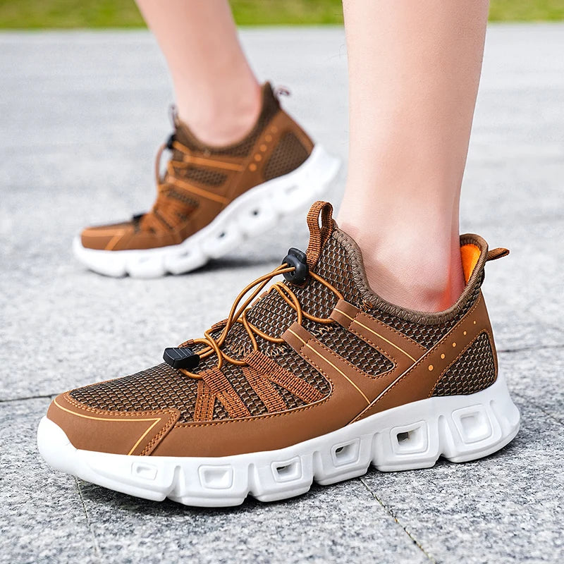 Spring and summer new men's leisure sports breathable mesh light walking shoes large size vulcanized men's shoes