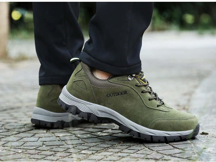 Men's casual sports shoes outdoor hiking shoes hiking plus size new non-slip comfortable men's shoes new designer