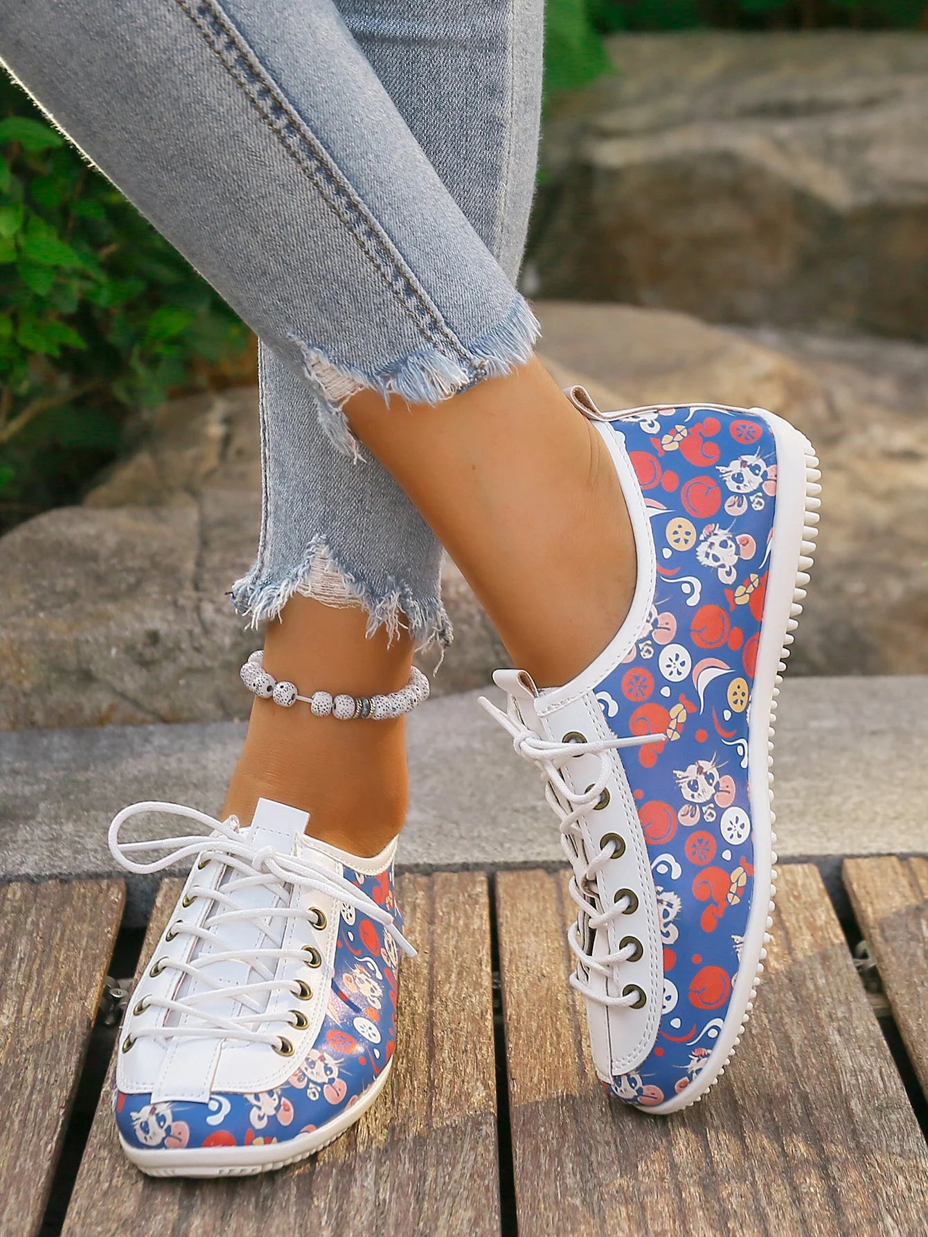 Women's new casual single shoes cute graffiti comfortable lace up board shoes