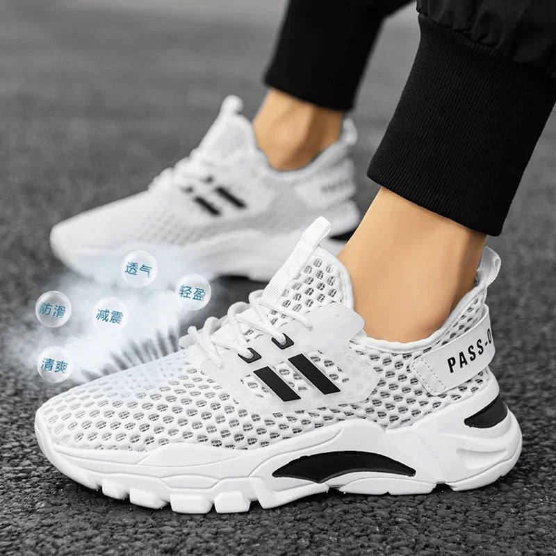 Men's spring/Summer White Sneakers Casual lightweight mesh running shoes Men's breathable tennis walking student shoes