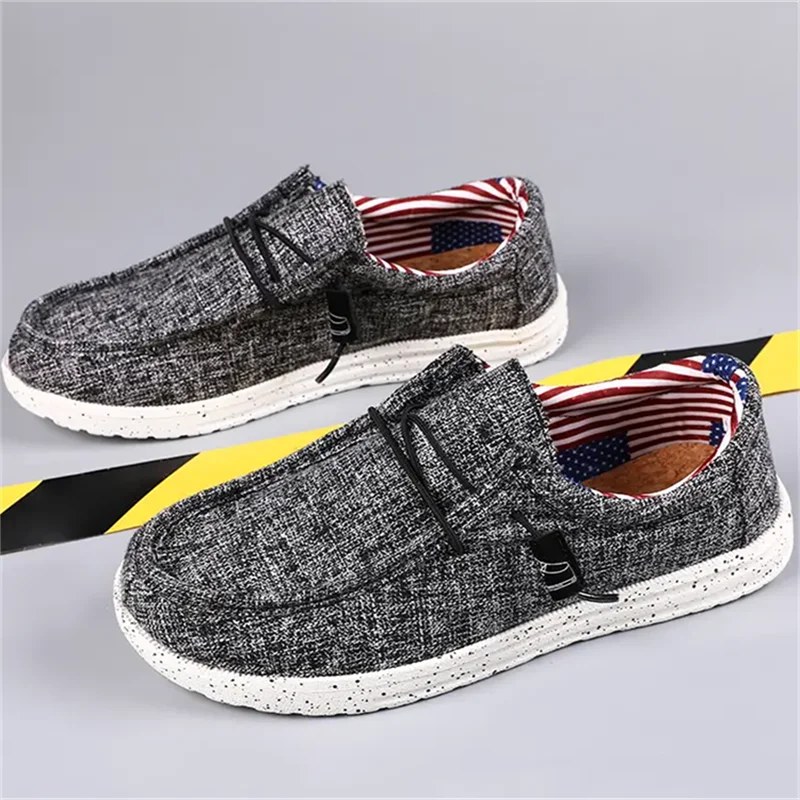 New men's large size canvas shoes flat comfortable casual shoes walking men shoes cover foot spring and autumn40-48