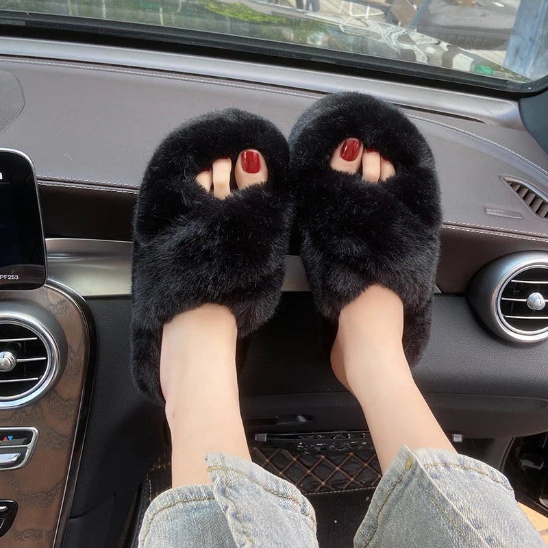 Chunky Platform Fur Slippers Women 2023 Winter Thick Bottom Furry Outdoor Slippers Woman Plus Size 42 Short Plush Designer Shoes