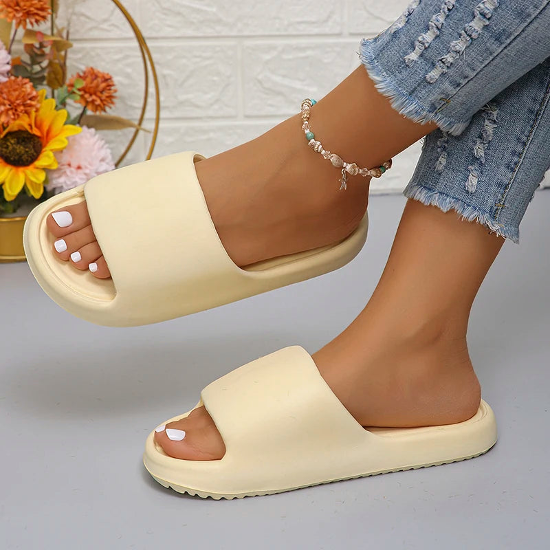 Simple Soft Sole Home Slippers for Women Non Slip Flat Heels Bathroom Slippers Woman 2024 Summer Outdoor Cloud Slides Sandals