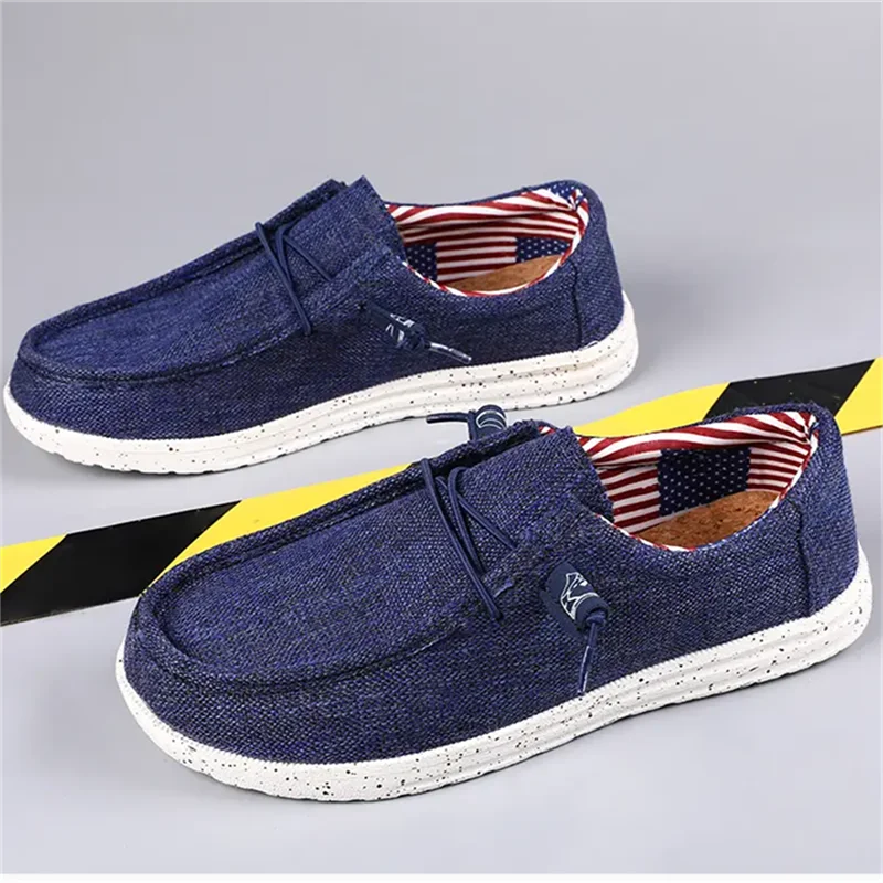 New men's large size canvas shoes flat comfortable casual shoes walking men shoes cover foot spring and autumn40-48