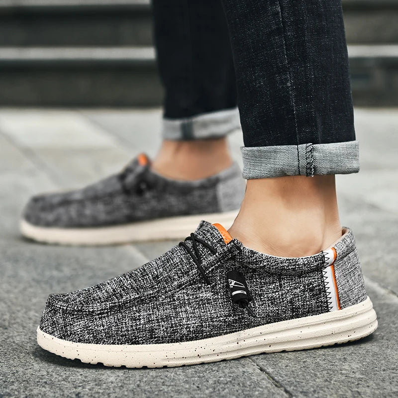 New large size men's canvas shoes thick sole light leisure sneakers men loafers walking sports fashion men's vulcanized shoes