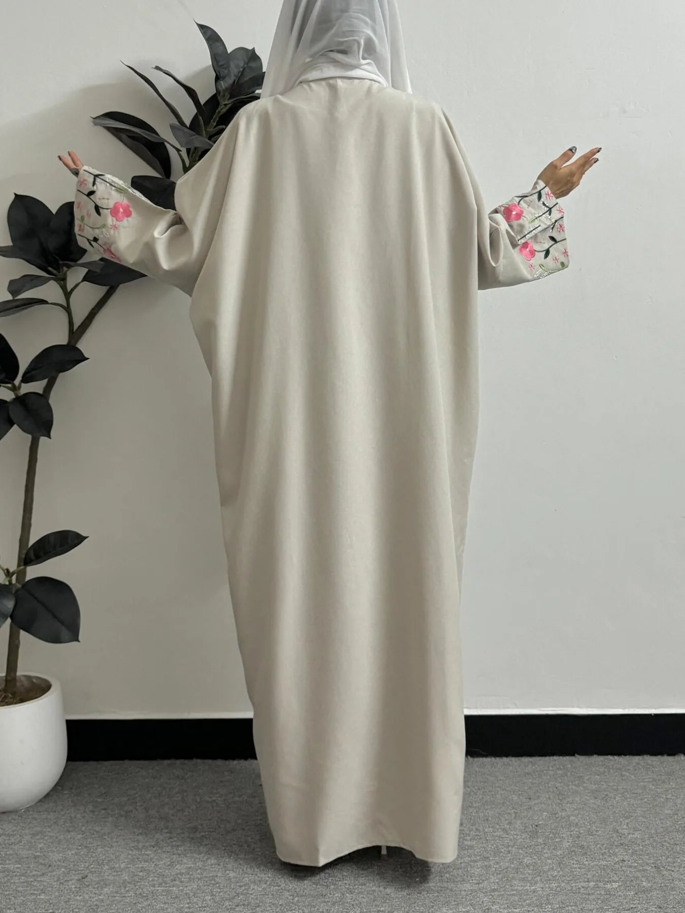 Embroidery Floral Open Front Abaya Women Maxi Length Dress Women's Clothing Muslim Abayas Long Sleeve Kaftans Women Jilbabs