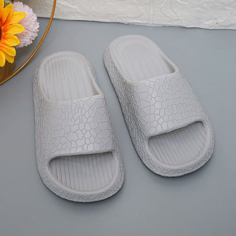 Women's Eva Soft Sole Home Slippers Non-Slip Bathroom Indoor Slides Woman 2024 Summer Comfort Light Cloud Sandals Flip-Flops