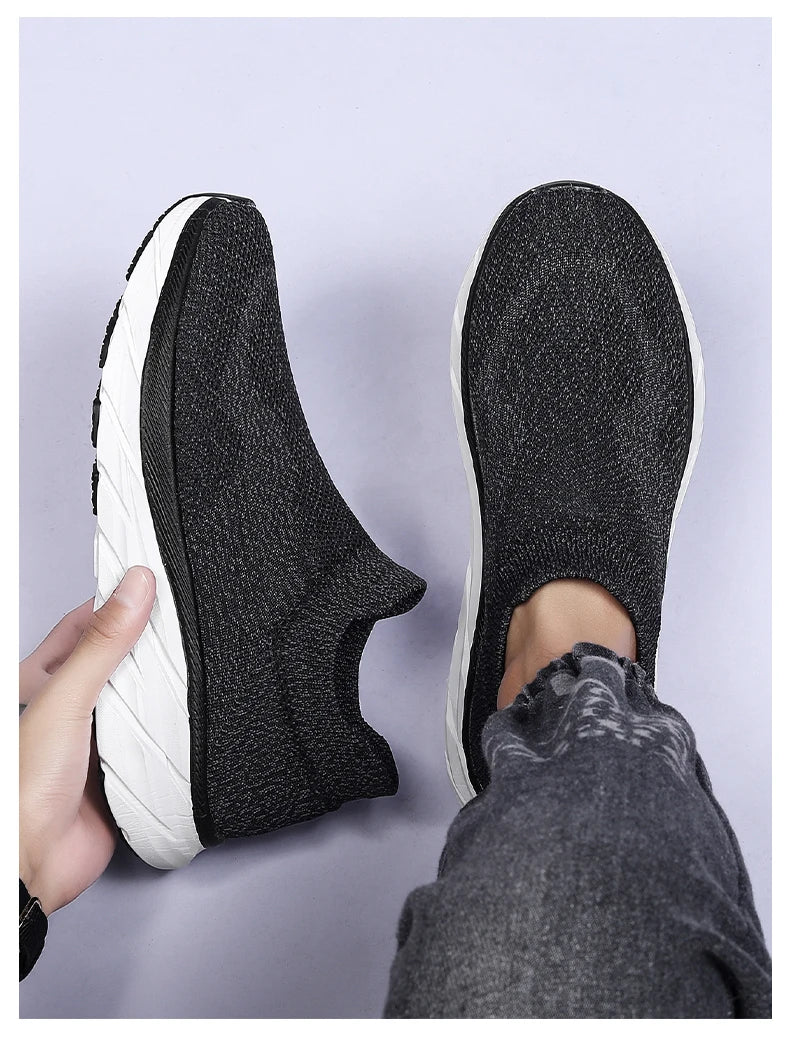 Breathable new men's and women's casual shoes spring and autumn light couples walking non-slip sports shoes large size