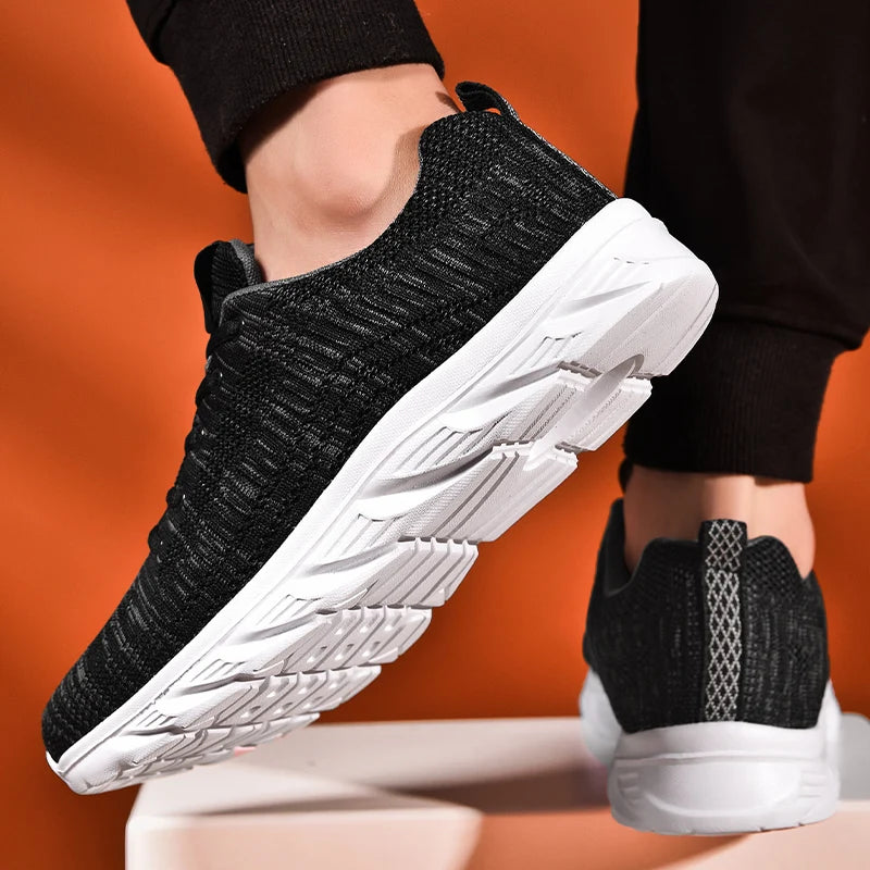 Spring and autumn lace-up light walking shoes men's casual shoes Running sneakers comfortable breathable men's shoes new