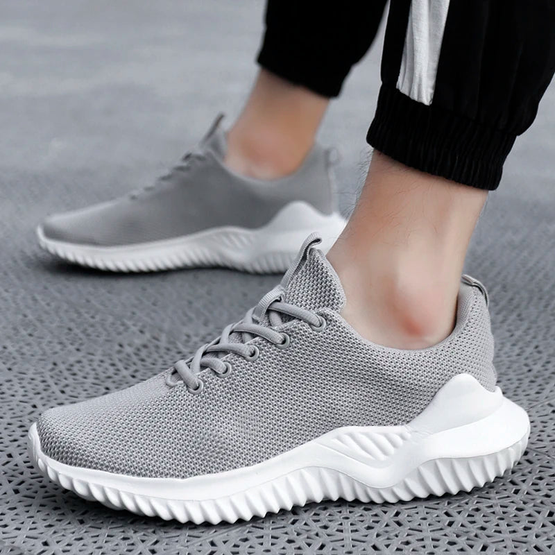 New large size men's shoes mesh surface breathable fashion thick sole sneakers loafers casual sports mens shoes vulcanized shoes