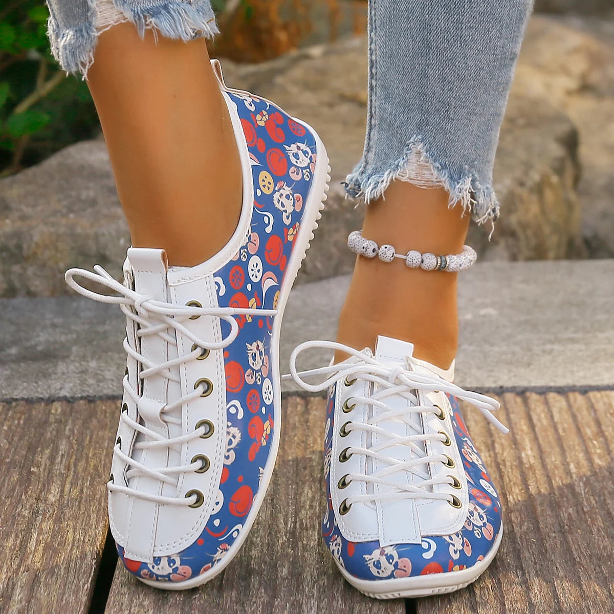 Women's new casual single shoes cute graffiti comfortable lace up board shoes