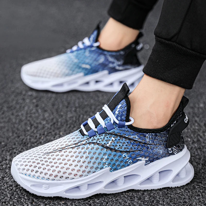 New summer men's mesh surface breathable lightweight soft soled men's shoes non-slip wear-resistant casual sports shoes