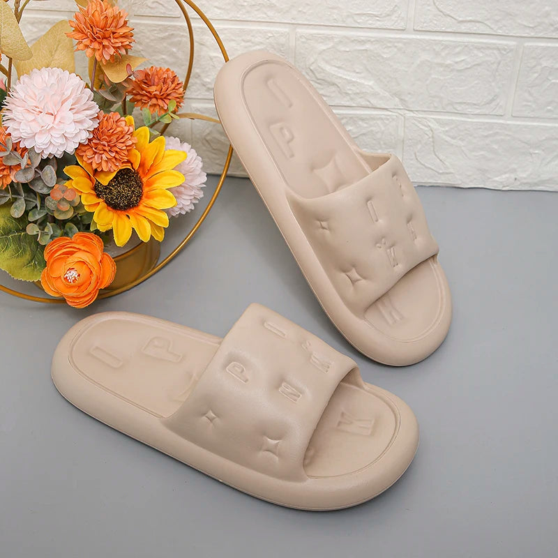 2024 Summer Soft Sole Cloud Slippers Women 2024 Summer Lightweight Platform Sandals Woman Non Slip Flat Indoor Slide House Shoes