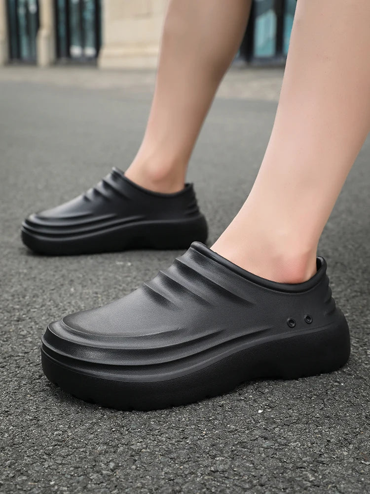 Spring and autumn light anti-slip waterproof oil chef work leisure safety shoes for men and women sports low-top shoes new