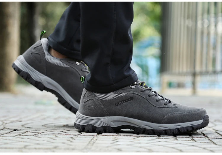 Men's casual sports shoes outdoor hiking shoes hiking plus size new non-slip comfortable men's shoes new designer