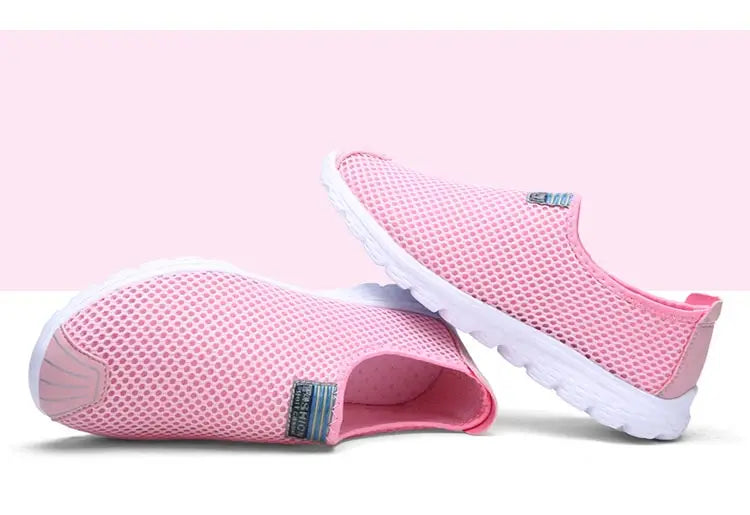 Couples summer Breathable net outdoor non-slip light walking casual walking shoes Walking men and women can be large size