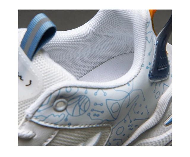 New men's 2024 running shoes mesh surface breathable outdoor sports shoes light casual shoes Spring and Autumn designer