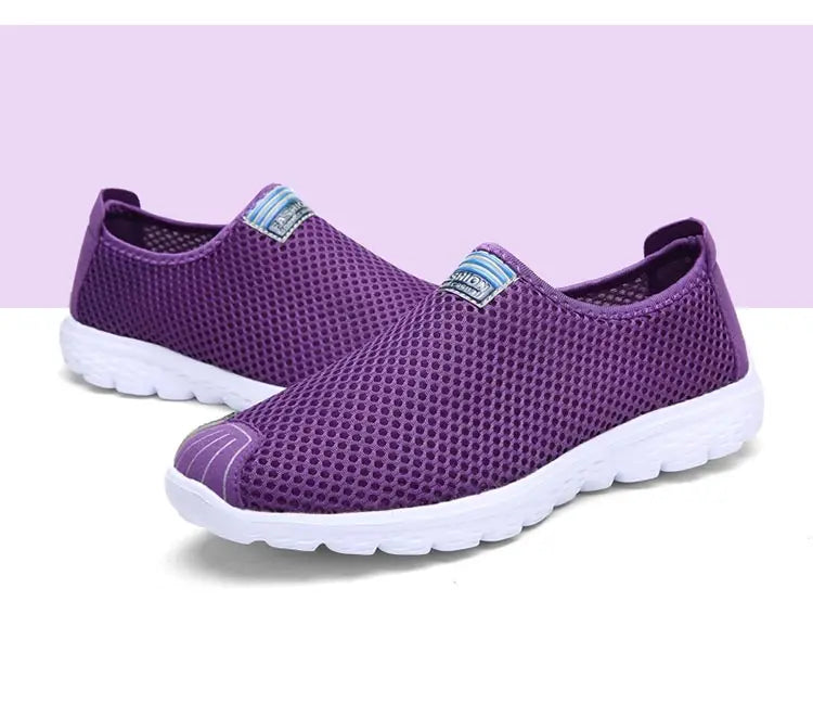 Couples summer Breathable net outdoor non-slip light walking casual walking shoes Walking men and women can be large size