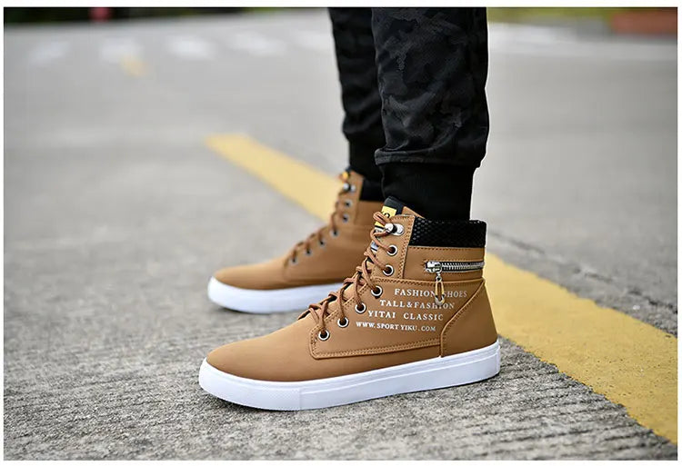 2024 Spring and autumn high top men's new soft sole casual sports shoes walking running breathable men's boots 39-46