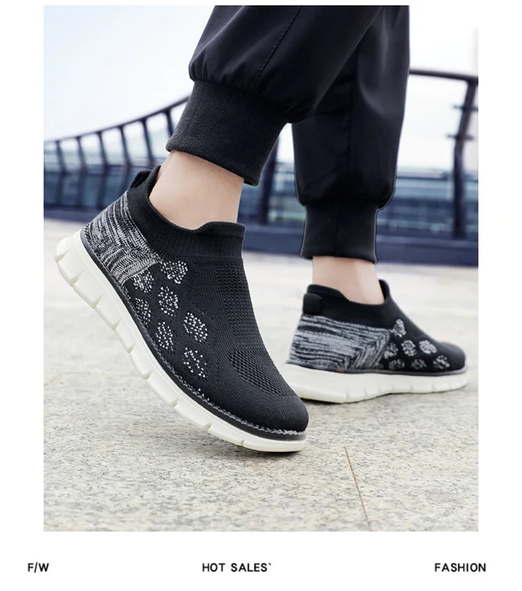 New spring lightweight men's running shoes 2024 designer mesh casual sneakers walking fitness tennis men's shoes