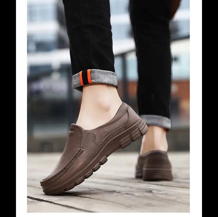 Men's non-slip waterproof casual leather shoes lace-up chef work shoes plus size men's shoes new 2024