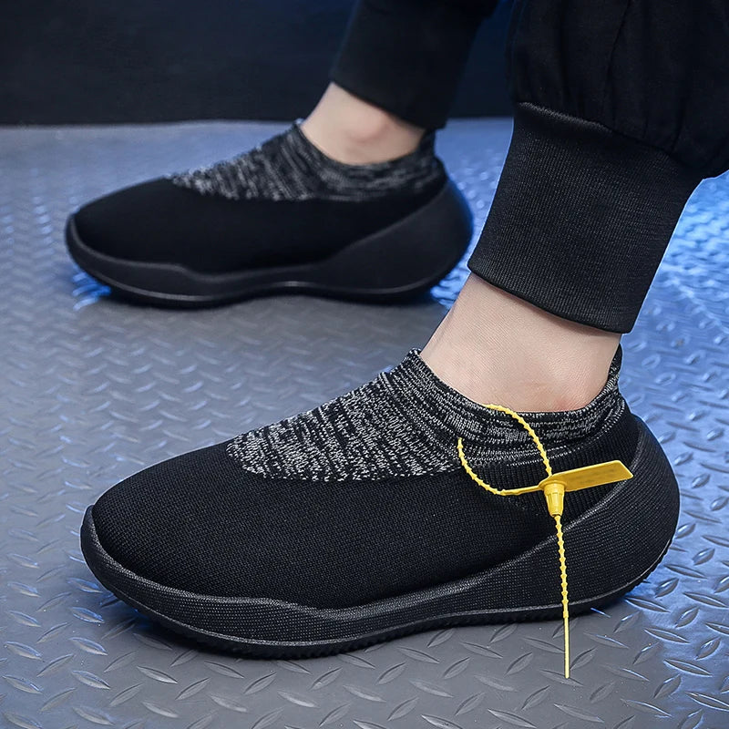 New large size men's casual sports shoes mesh surface breathable thick sole sneakers men sports light men vulcanized shoes