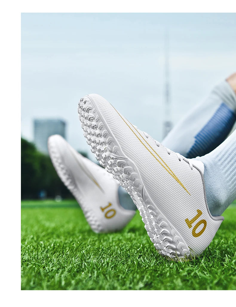 Men's and women's football shoes Non-slip training casual sports shoes youth outdoor breathable large size football shoes