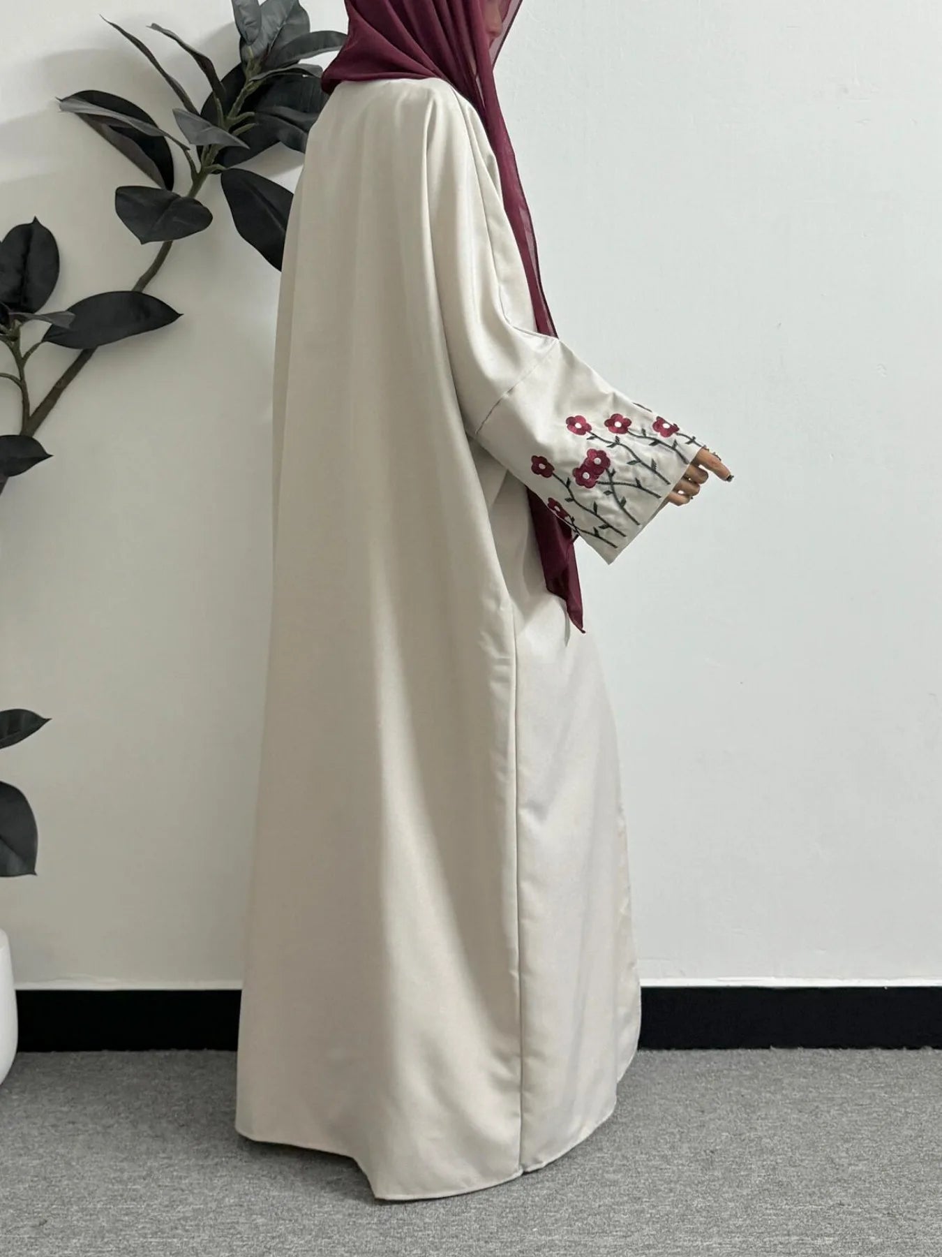 Embroidery Floral Open Front Abaya Women Maxi Length Dress Women's Clothing Muslim Abayas Long Sleeve Kaftans Women Jilbabs