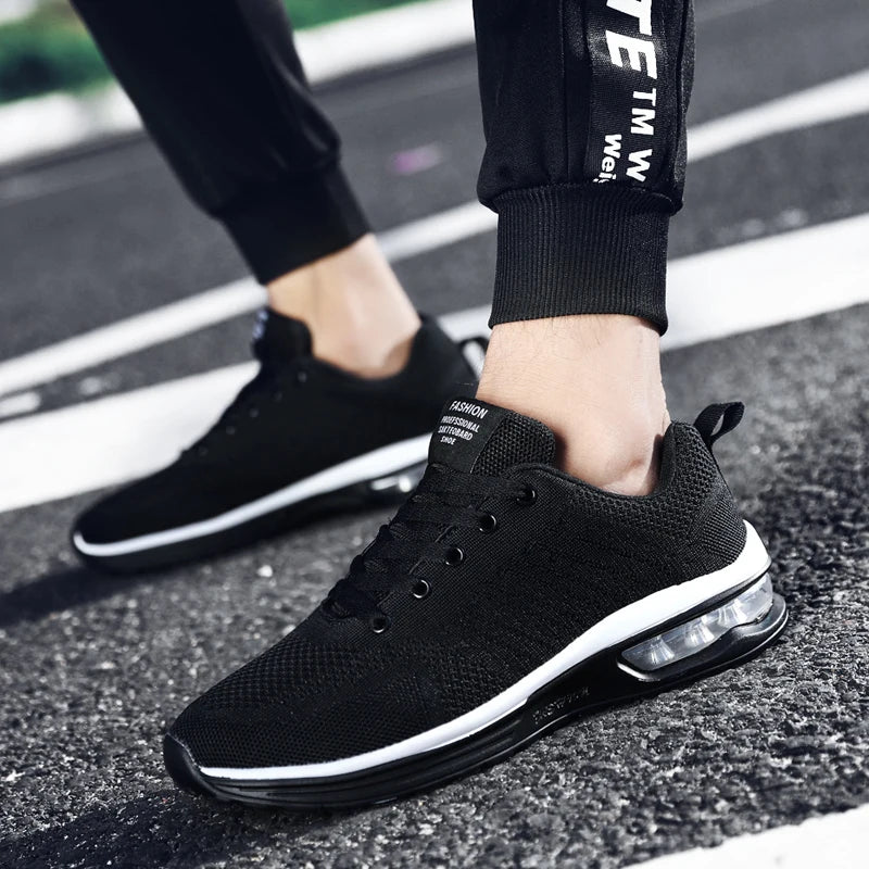 Men's and women's light casual sneakers Breathable mesh surface classic fashion lace-up walking and running shoes sneakers