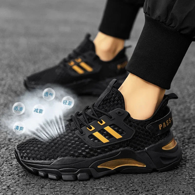 Men's spring/Summer White Sneakers Casual lightweight mesh running shoes Men's breathable tennis walking student shoes