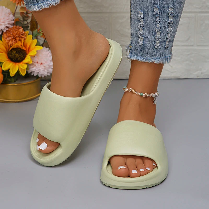 Simple Soft Sole Home Slippers for Women Non Slip Flat Heels Bathroom Slippers Woman 2024 Summer Outdoor Cloud Slides Sandals