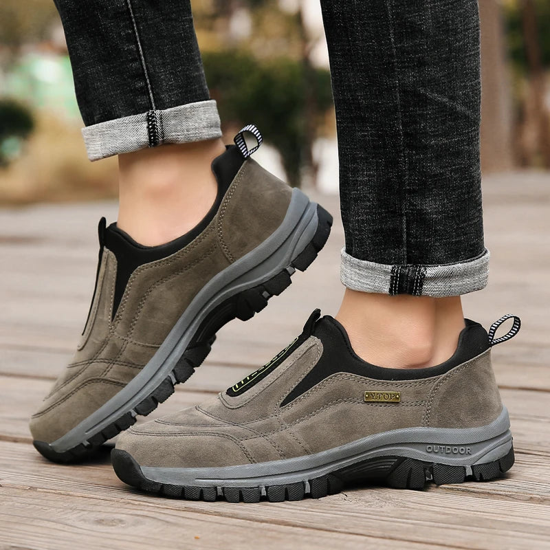 Men's hiking shoes non-slip low-top outdoor leisure sports shoes walking middle-aged and elderly walking shoes large size