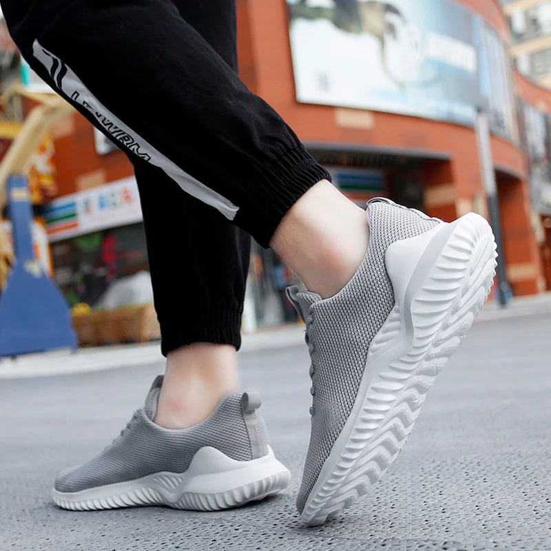 New large size men's shoes mesh surface breathable fashion thick sole sneakers loafers casual sports mens shoes vulcanized shoes