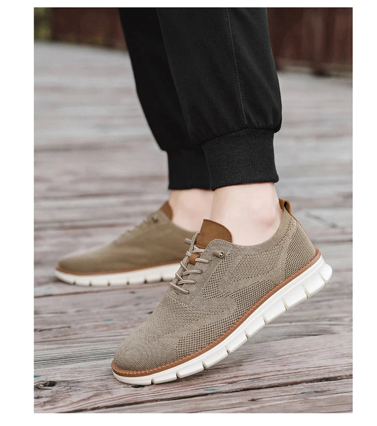 Fashion casual spring and autumn men's shoes breathable lightweight non-slip sports shoes new walking plus size flat men's shoes